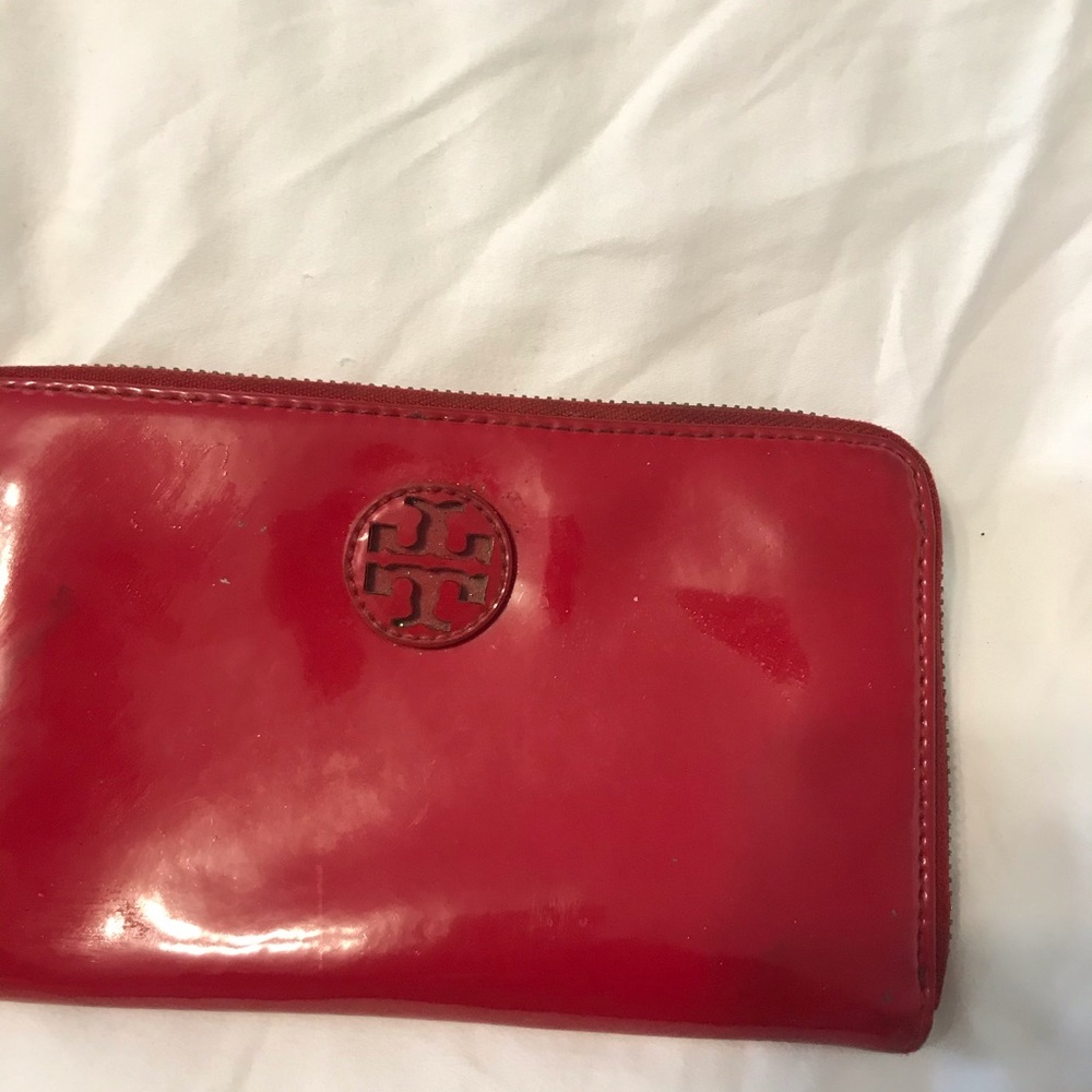 Tory Burch wallet
